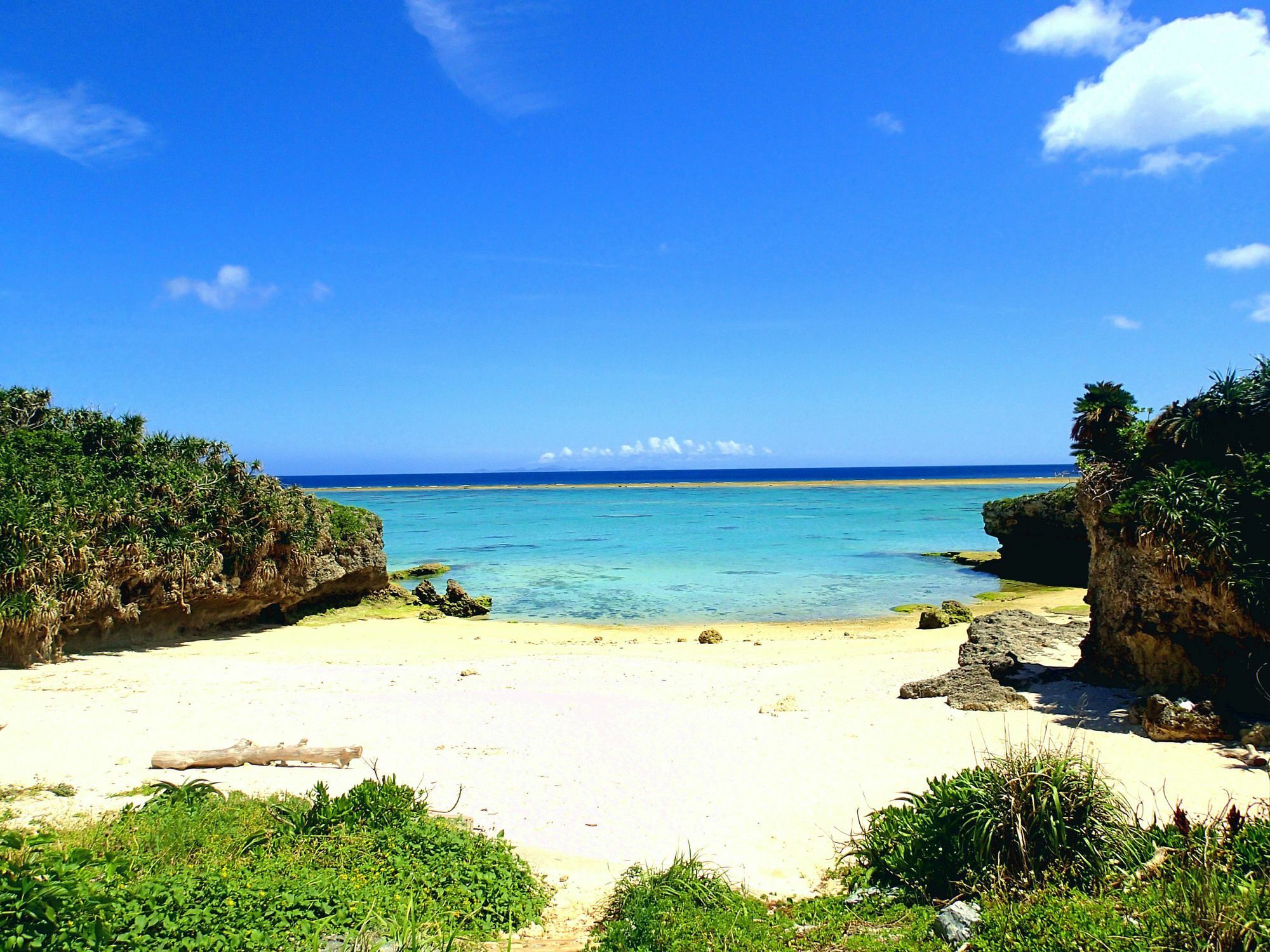 Furaiso Hotel Okinawa Bagian luar foto